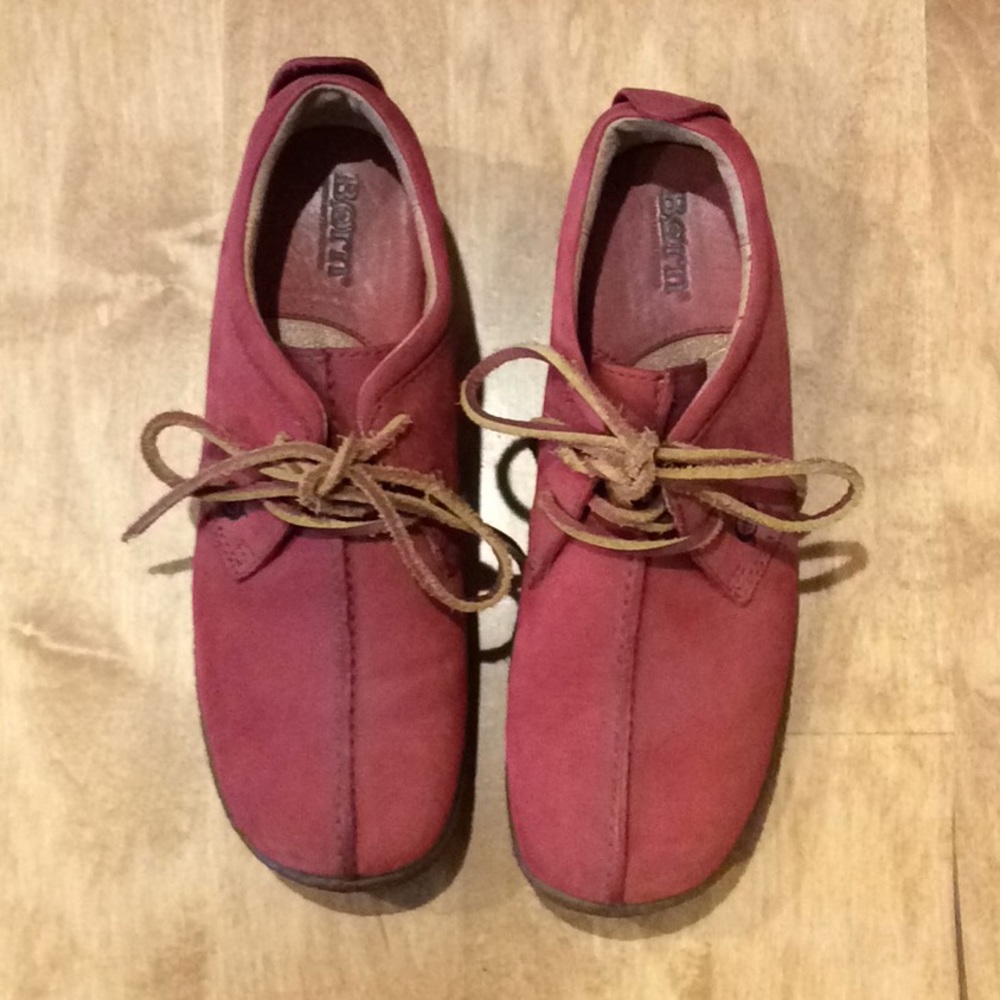 Born suede lace up shoes